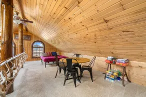 Lakeside Cabin - Image 5