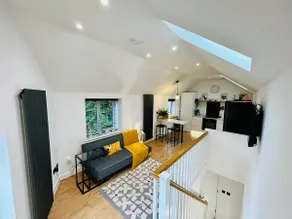 Home in Stonehouse - Image 2