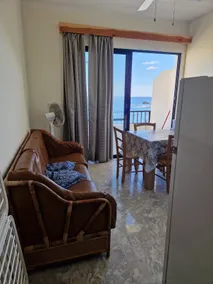 Attard Seafront Apartment 7 in Marsalforn - Image 3