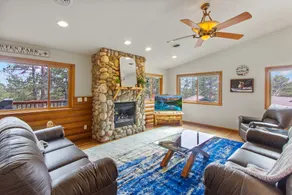 Estes Park-3 Bed/3 Bath Near Downtown & RMNP #6207 - Image 3
