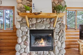 Estes Park-3 Bed/3 Bath Near Downtown & RMNP #6207 - Image 2