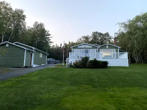 The Beaton's Cottage on Square Pond - Image 2