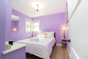 Walking distance to Old town with hot tub - Image 5
