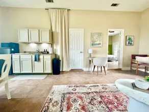 Villa Mia | Private Italian Guesthouse in Dallas - Image 2