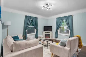 Centrally Located+Backyard Retreat+Family Friendly - Image 5