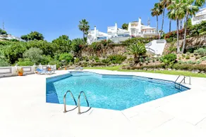Garden Suite | Own Sauna • Pool • Near Golf - Image 5
