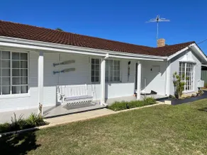 Cove Cottage - Image 2