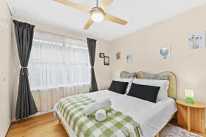 Retro Retreat - Mornington - Image 2