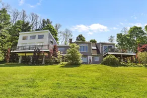 Ridgeview Retreat | Valley Views • Sleeps 6 - Image 3