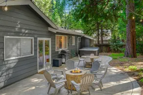 The Hideout: Hot Tub | Fire Pit | Game Room - Image 3