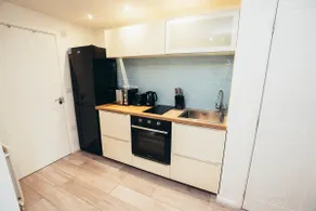 Snug 1 Bed Apartment in Derbyshire with Parking - Image 4