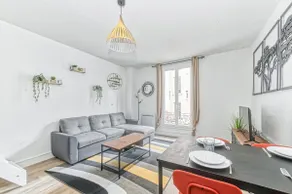 ”Le Saint-Paul” 2-room apartment, Downtown - Image 4