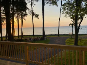 3 bedroom 2 1/5 secluded acres on the bay. - Image 3