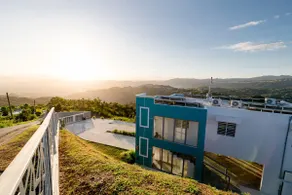 Home for 10 with Pool and Solar Panels in Caguas! - Image 3