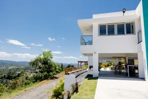 Home for 10 with Pool and Solar Panels in Caguas! - Image 4