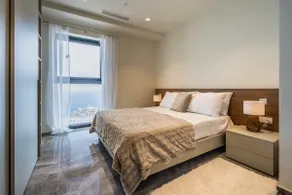 Modern Apt | 21st Floor | Panoramic Views-Mercury - Image 2