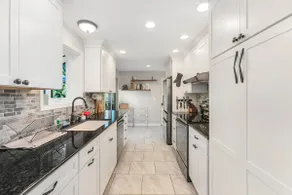 Seattle Home on a Greenbelt! - Image 4