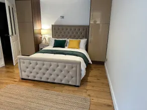 Entire studio flat - Image 5
