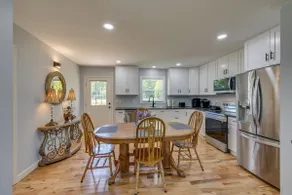 Newly Renovated Getaway Home - Image 4