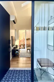 Bright + Modern Guesthouse - Image 2