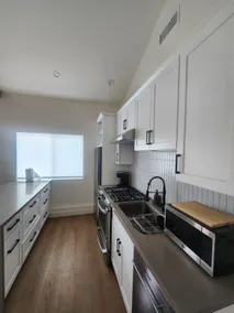 Ladera Heights Retreat 1 Bedroom, SOFI, LAX, Beach - Image 3
