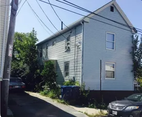 Downtown Crash & Snooze — 2 Rooms, Sleeps 7 - Image 4