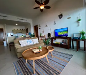 Large balcony facing the sea in Playa Escondida - Image 3