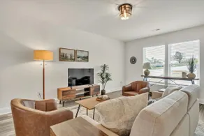 Bright & Modern, Backyard+Firepit, Near Greenville - Image 2