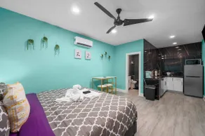 Sleek Downtown Studio - Ideal Location+Free Park - Image 3
