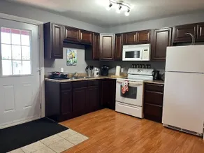 Private and Quiet 2 Bedroom Apartment Gander - Image 4