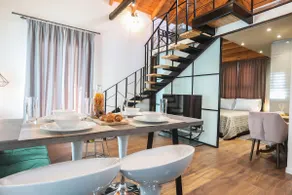 Vp & Lo 1 Residence - Image 2