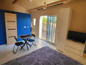 Beachfront cottage for rent - Image 5