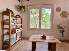 Charming Kaikūta house with pool - Image 4