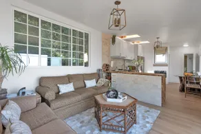 Luxe Beach View Bungalow - Image 2