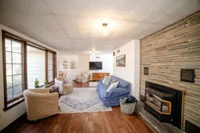 Jim Thorpe Lake Home- Hot Tub & Game Room Getaway - Image 2