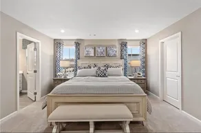 Amazing 4 Bedroom Townhouse - Image 4