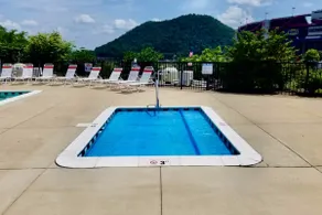 Mtn View Condo 2bd/2ba with pool/HT@ Bristol Baby! - Image 3