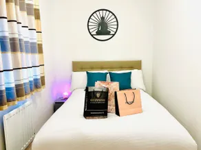 Hereford Stays Apartment 8 with Free Parking & WiFi - Image 2