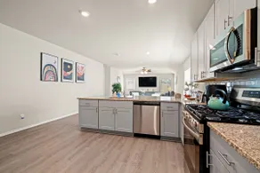 The Woodlands Area New House! - Image 3