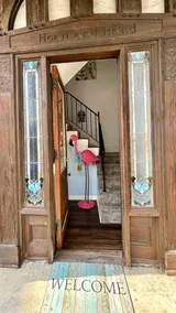 Charming Apartment in Downtown Alton - Image 5
