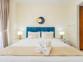 Downtown Luxury Living -1BR-Standpoint Tower A - Image 2