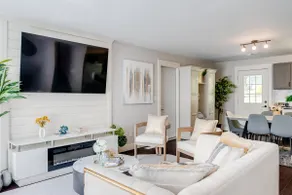 Luxury Midterm Rental Cincinnati - Image 5