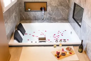 Relaxation & Jacuzzi near Disney - Image 4