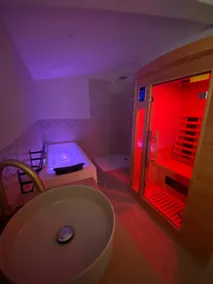 Le Bohème, sauna & spa - Image 4