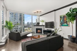 1BR Sub-Penthouse w/ Scenic Views | Science World - Image 2
