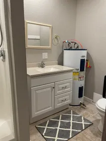 Studio with washer/dryer. - Image 4