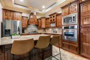 The cul-de-sac. Cozy, spacious 4BR home - Image 4