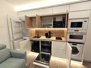 King Ferdinand II Apartment - Image 4
