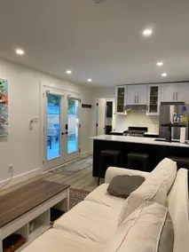 Franklin Beach House - Image 2