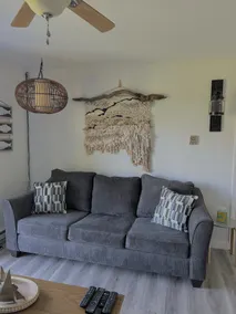Quiet lake retreat - Image 3